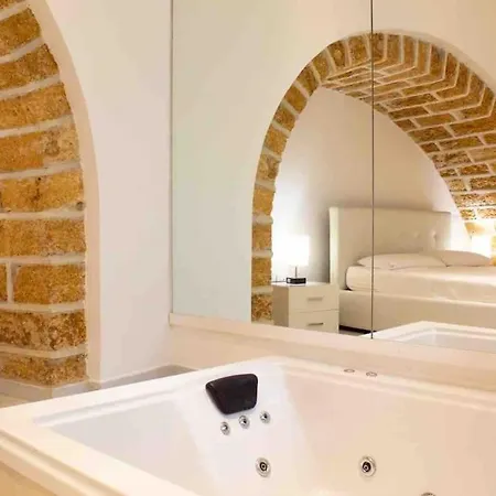 Casa Con Vasca Idromassaggio In Centro Storico